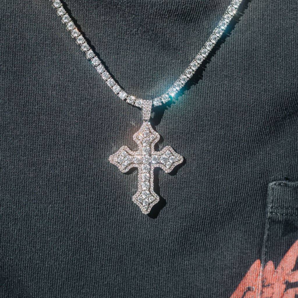 Clustered Cross White Gold Pendant